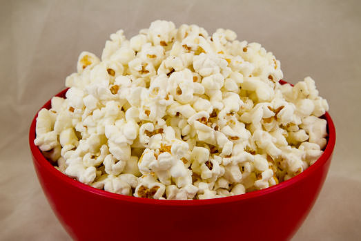 White-Cheddar-Corn-Popcorn-Bowl