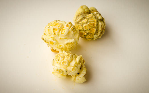 White-Cheddar-Jalapeno-Corn-Popcorn-Kernel